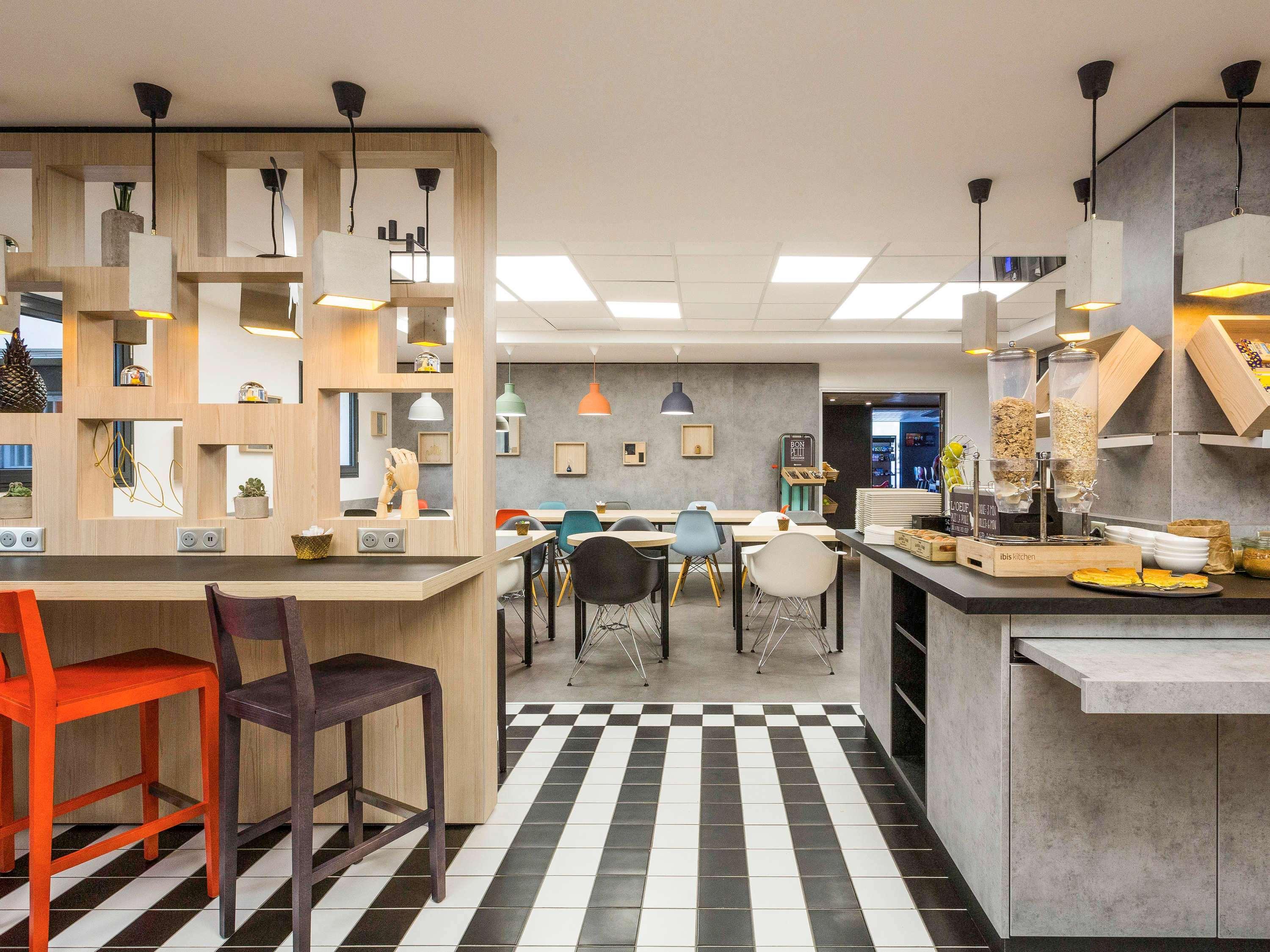 Ibis Bordeaux Centre - Gare Saint-Jean Hotel Ngoại thất bức ảnh