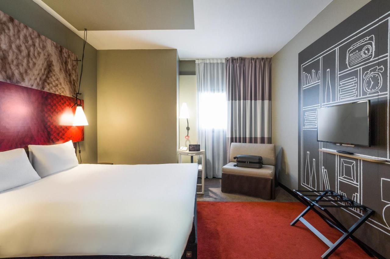 Ibis Bordeaux Centre - Gare Saint-Jean Hotel Ngoại thất bức ảnh